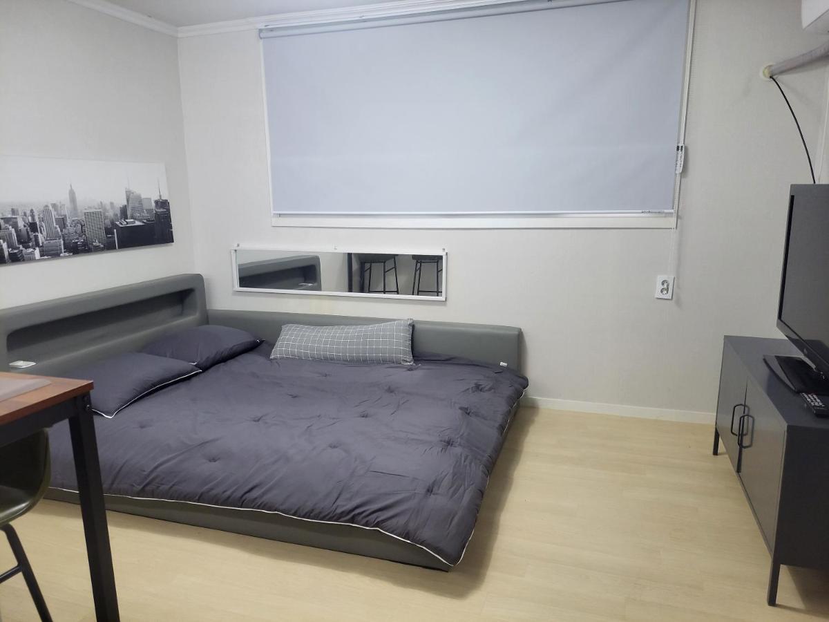 Newly Renovated 2 Bedroom Apartment #7 Seoul Eksteriør bilde