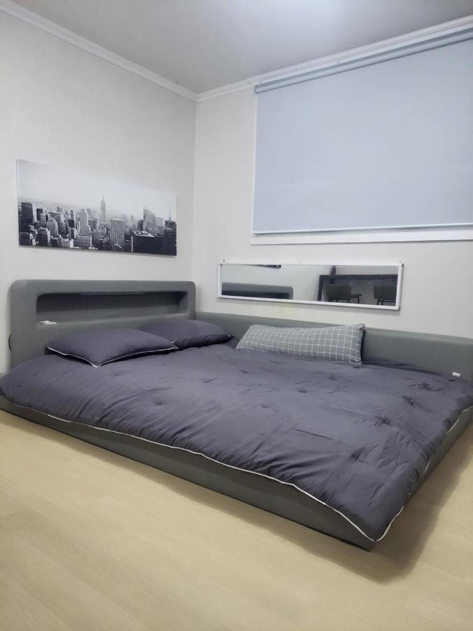 Newly Renovated 2 Bedroom Apartment #7 Seoul Eksteriør bilde