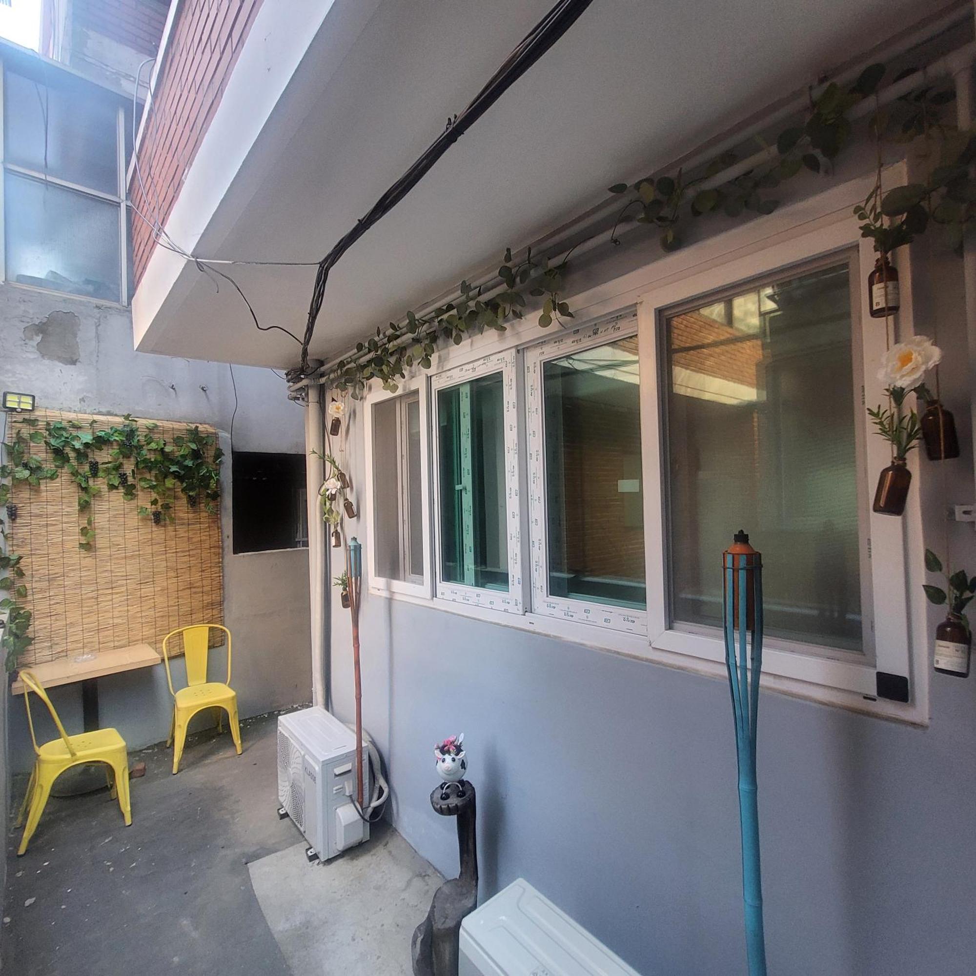 Newly Renovated 2 Bedroom Apartment #7 Seoul Eksteriør bilde